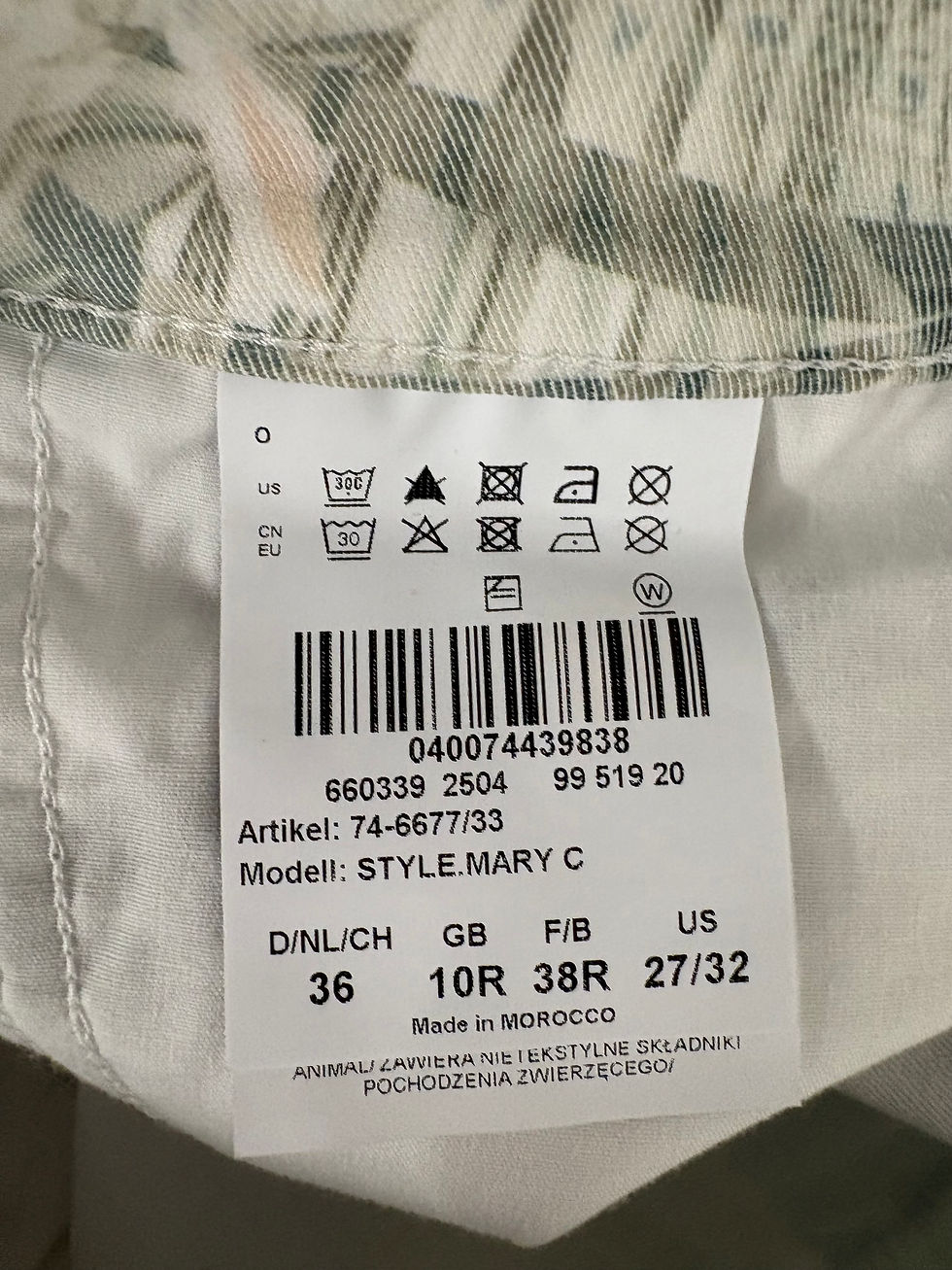 Miniaturbild: Hose Etikett mit Artikelnummern und Größen Made in Morocco. DRYKORN skinny Jeans Gr. 25