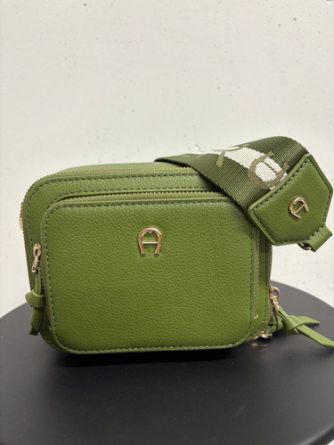 Aigner Handtasche Hufeisen AIGNER Umhängetasche 