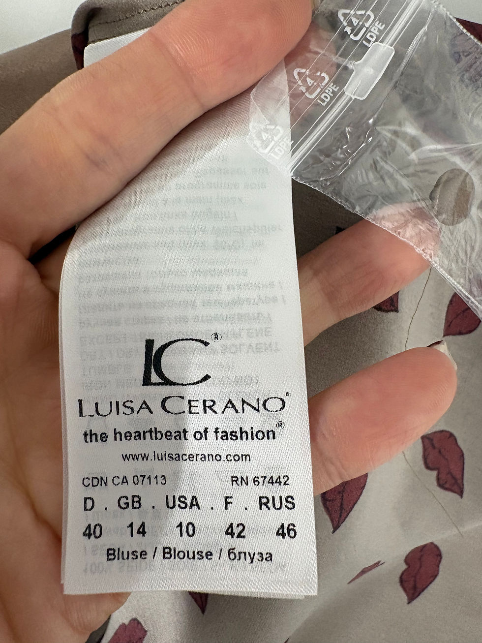 Miniaturbild: Luisa Cerano label with 