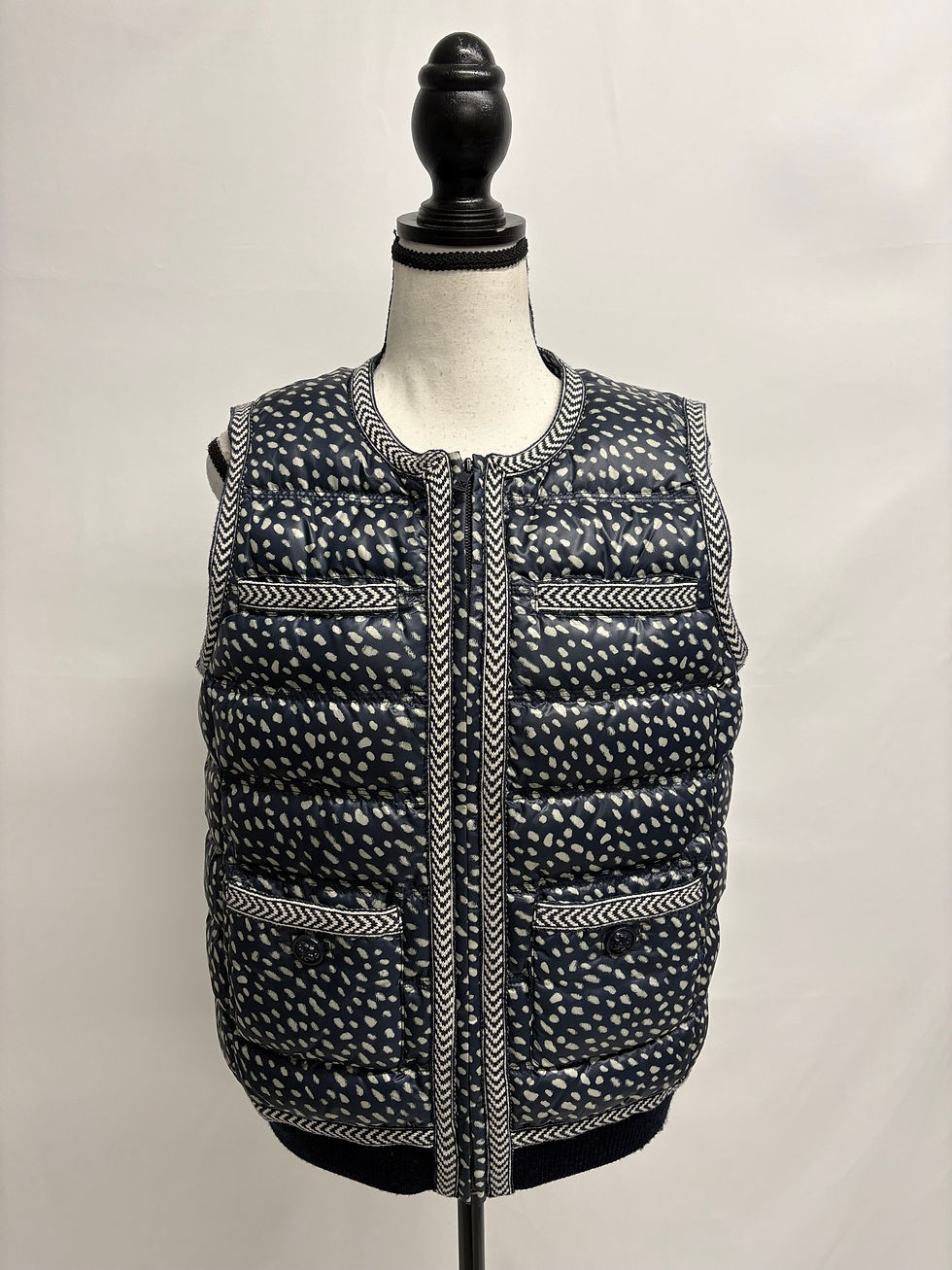 TORY BURCH Daunenweste mit Boho Muster Gr. 38 (NP 500.-)