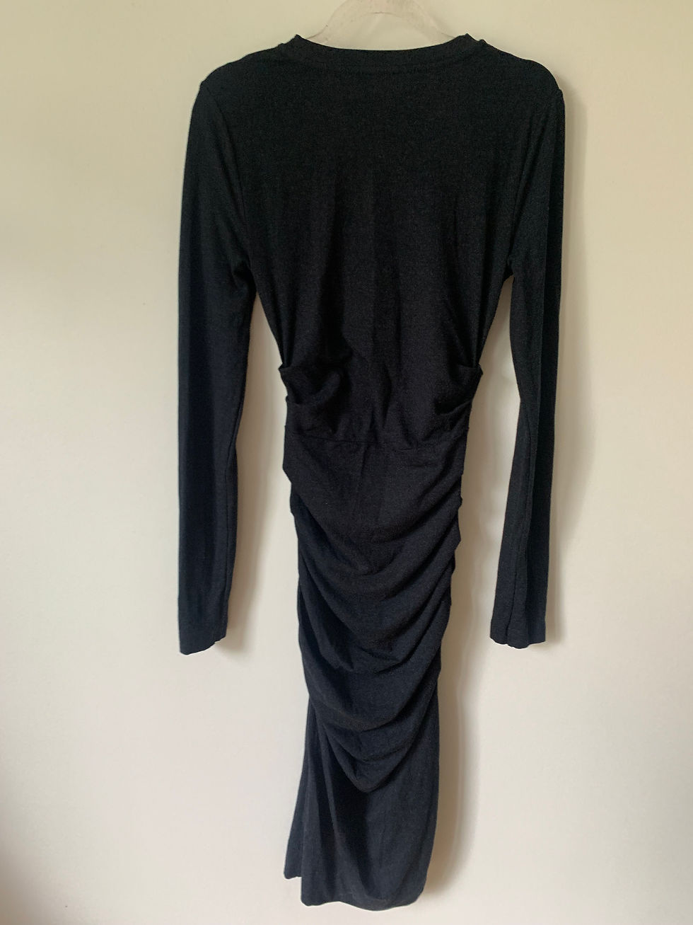 Miniaturbild: Schwarzes Kleid, MORLEY Maxirock aus Viskose Gr. M, langer Ärmel, geraffter Stoff, aufhängen.