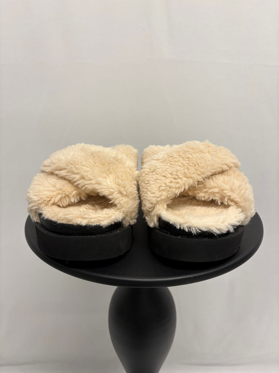 Miniaturbild: UGG Lammfell Slides "Fuzz Sugar Cross Slide" Gr. 36