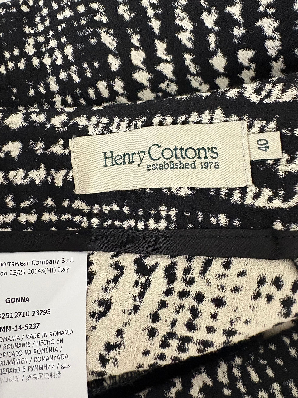 Miniaturbild: Henry Cotton's established 1978 label, size 40, black and white pattern textile details.