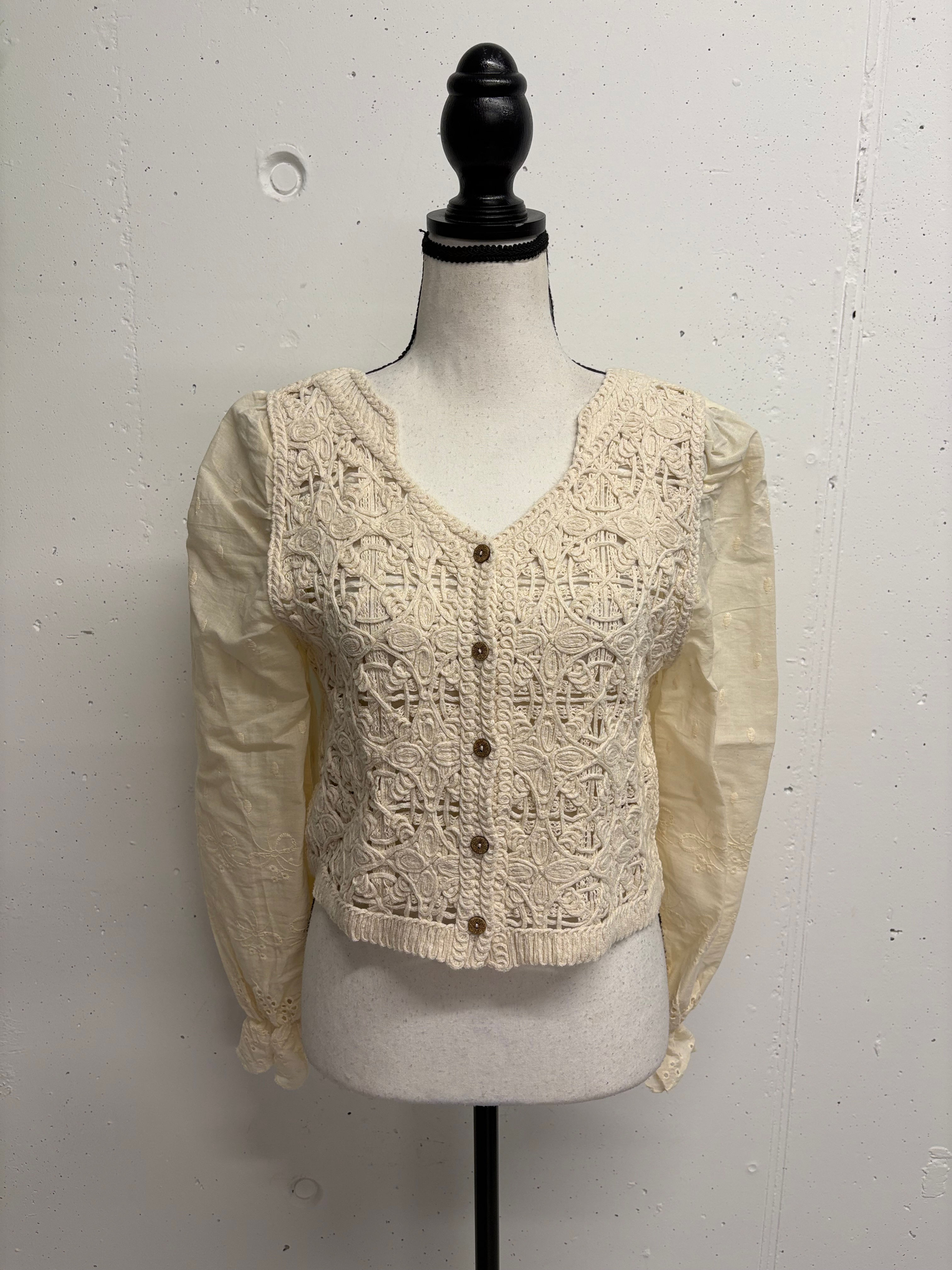AMO&ROMA gehäkelte Bluse Gr. S