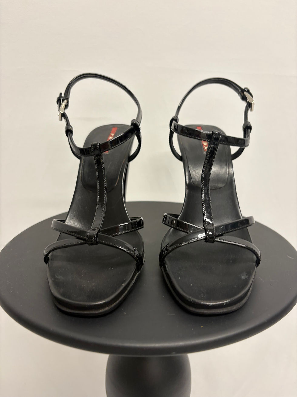 Miniaturbild: PRADA High Heels aus Lackleder Gr. 38