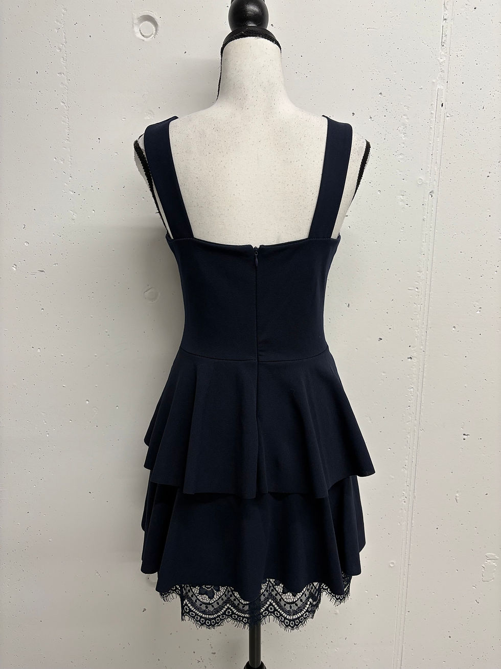 Miniaturbild: Schwarzes Kleid mit Rüschen CHACOK Wickelrock im Sari-Stil Gr. 34 Ausstellungsstück Fashion