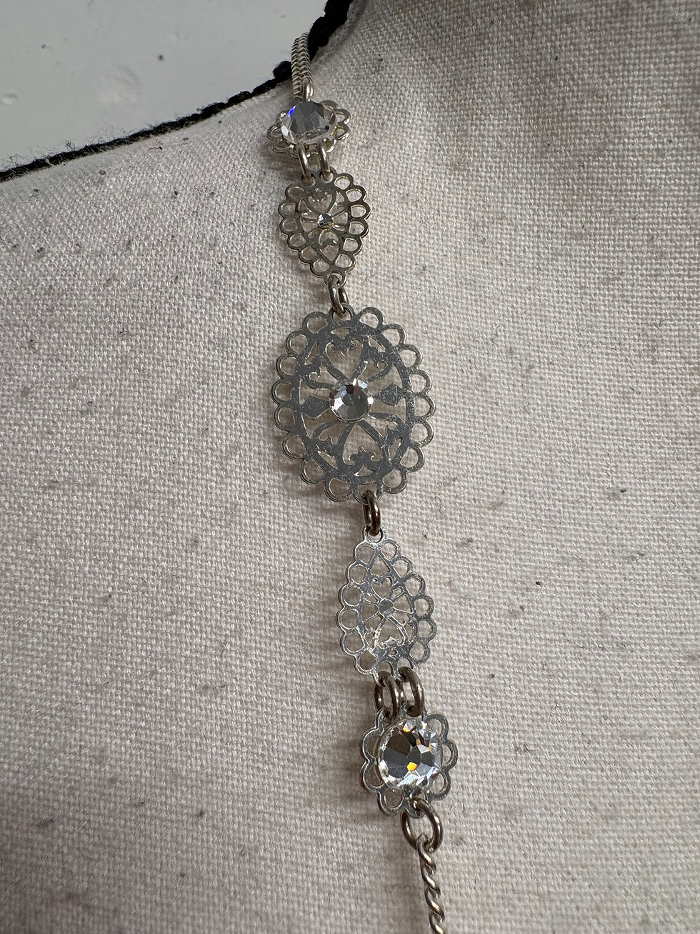 Miniaturbild: LEETAL KALMANSON handgefertigte Kette mit Swarovski Steinen (NP 249.-)
