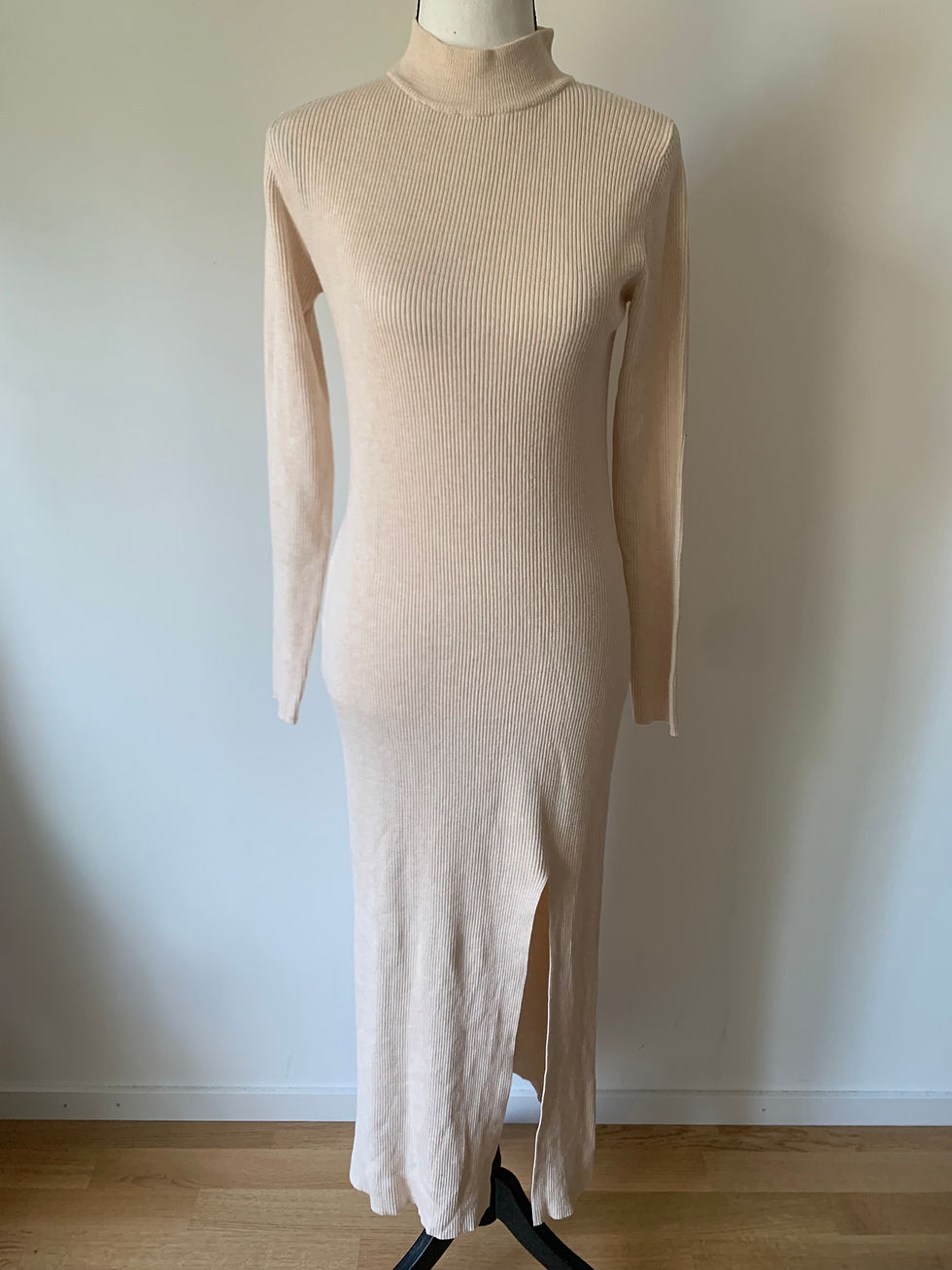 Stradivarius Midikleid aus weichem Strick Gr. M