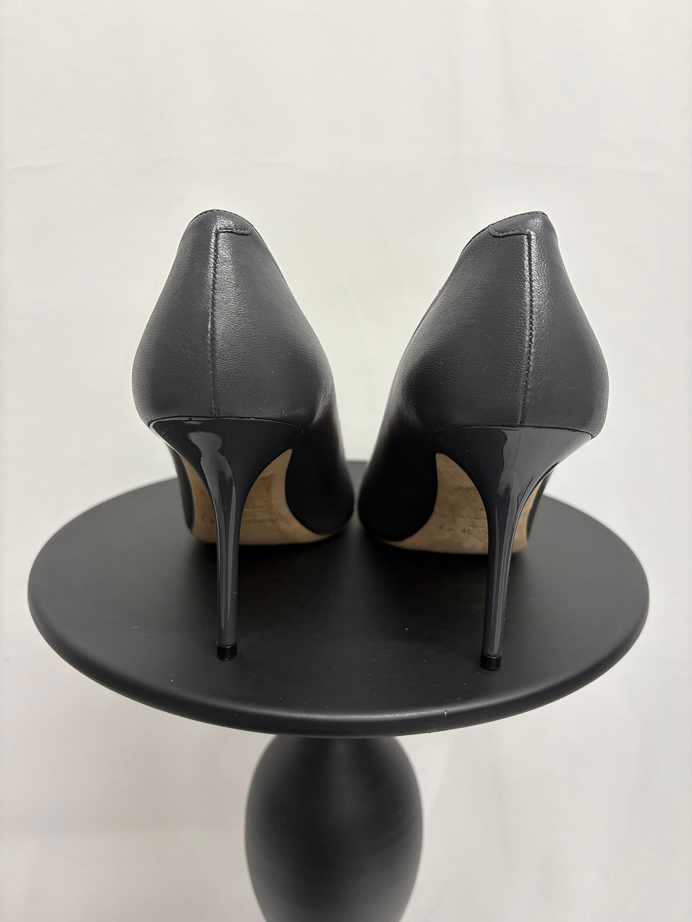 Miniaturbild: JIMMY CHOO Lederpumps mit glänzendem Absatz Gr. 40 (NP 650.-)