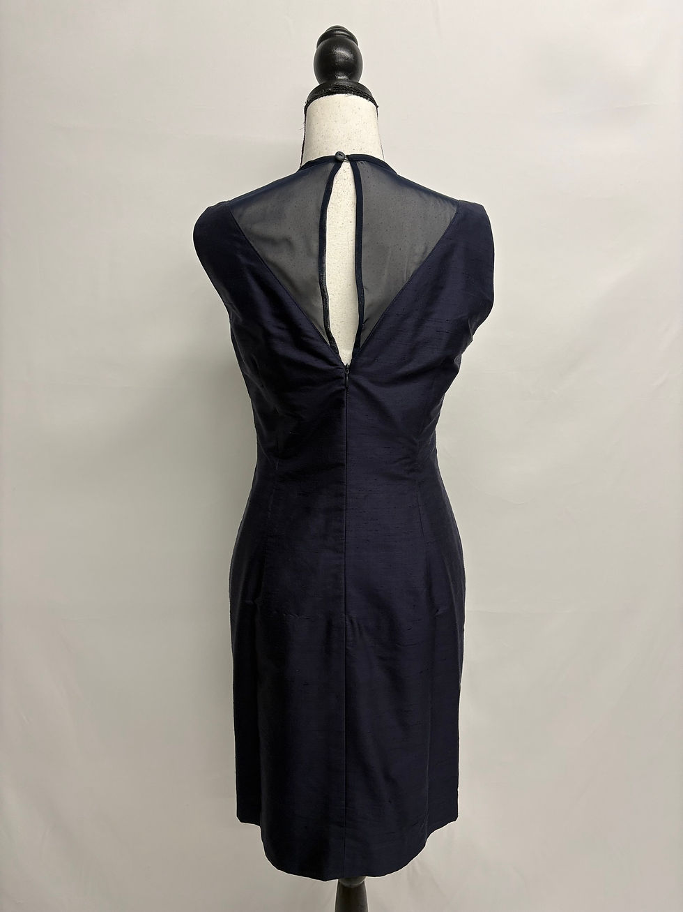 Miniaturbild: Dunkelblaues Kleid mit Rückenausschnitt; TED BAKER langer Bleistiftrock Gr. 32 (NP 179.-)