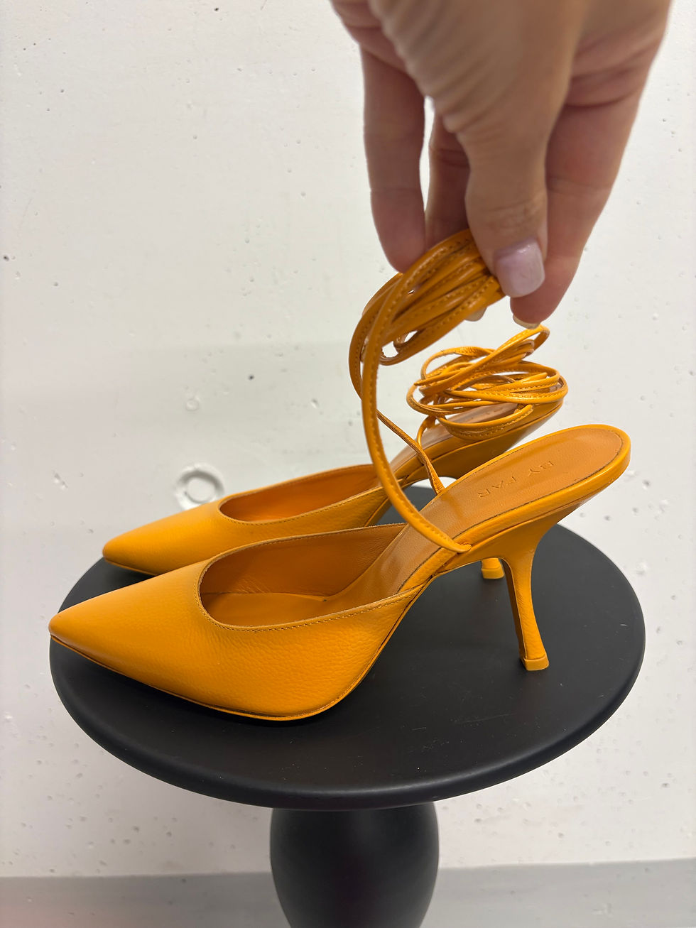 Miniaturbild: BY FAR Ankle Wrap Pumps Gr. 38 (NP 449.-)