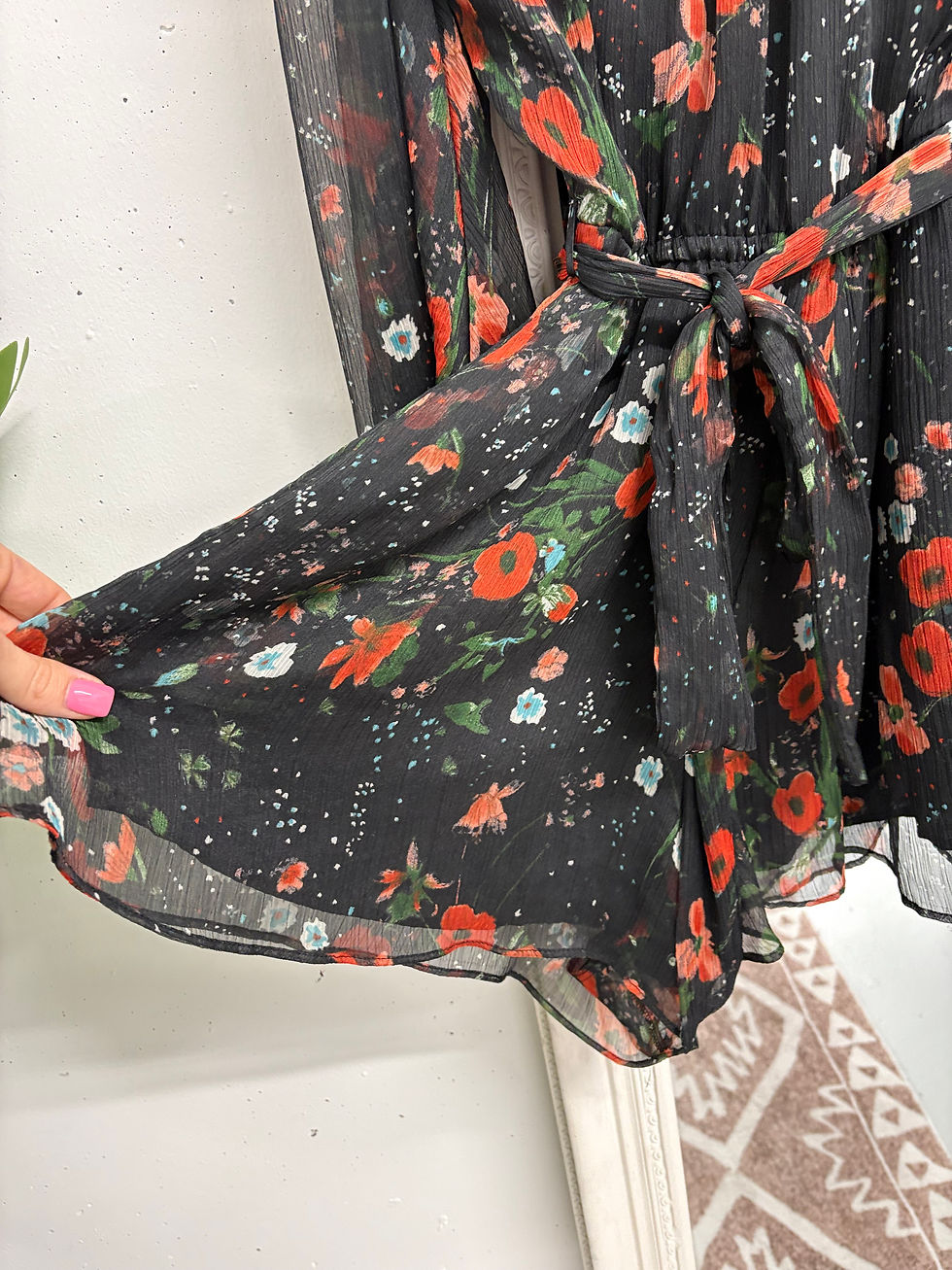 Miniaturbild: MANGO kurzer Jumpsuit mit offenem Rücken Gr. XS