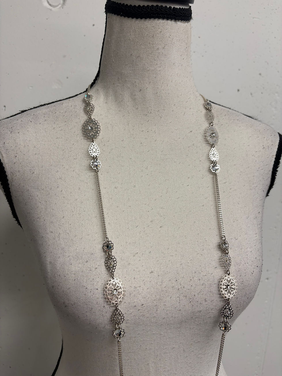 Miniaturbild: LEETAL KALMANSON handgefertigte Kette mit Swarovski Steinen (NP 249.-)