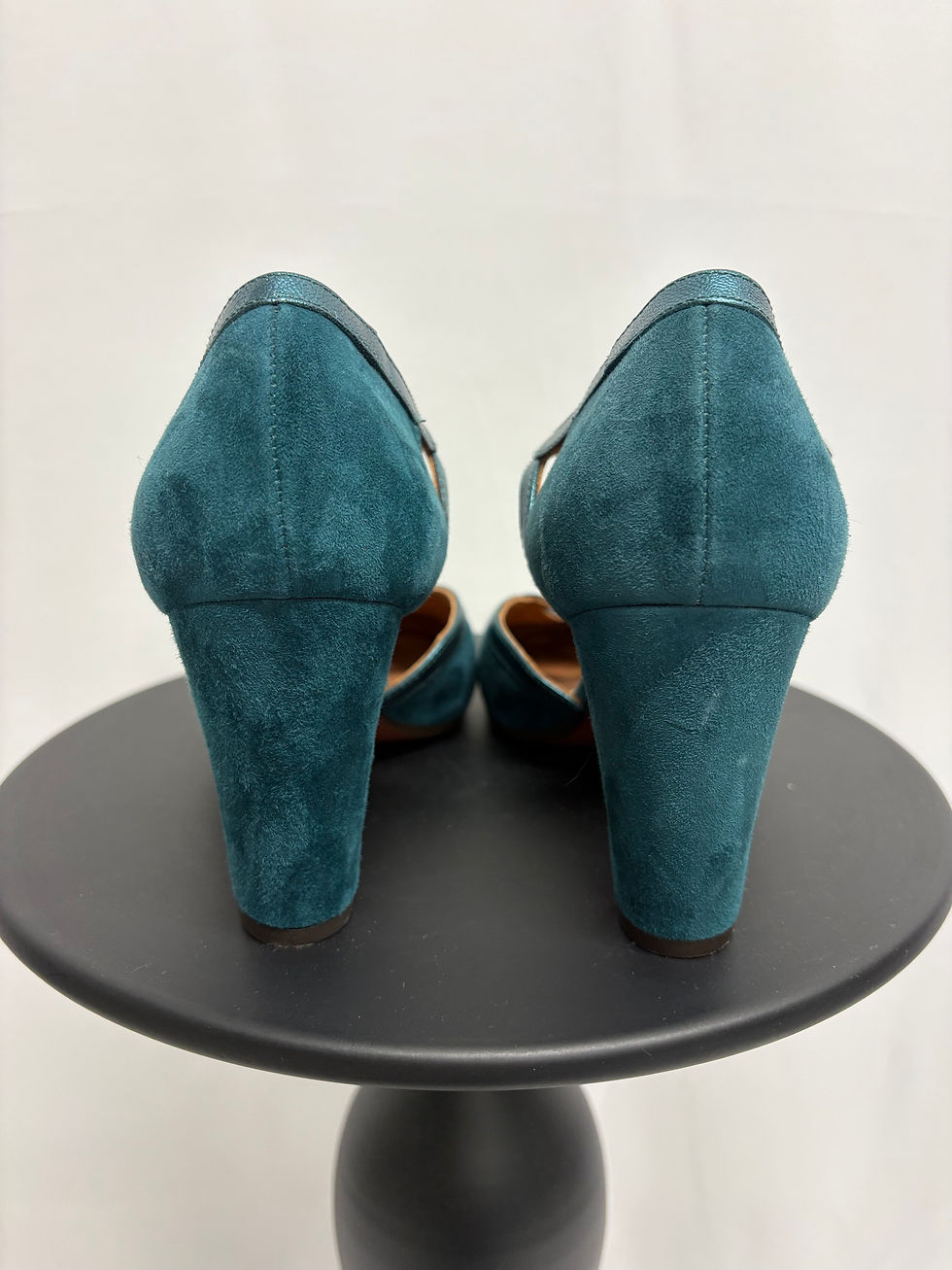 Miniaturbild: CHIE MIHARA T-Strap Pumps aus Leder Gr. 37 (NP 400.-)