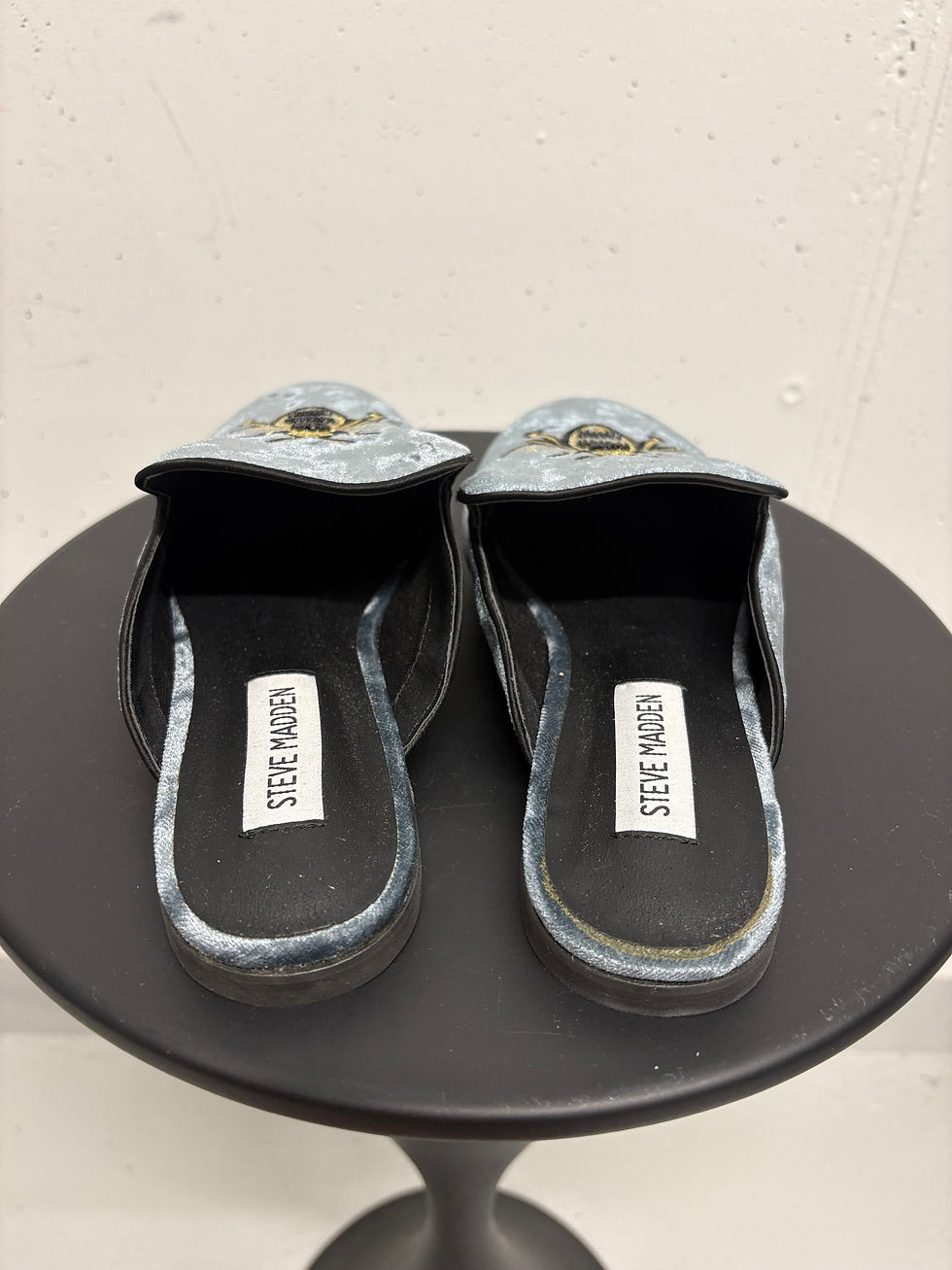 Miniaturbild: STEVE MADDEN bestickte Mules aus Samt Gr. 36