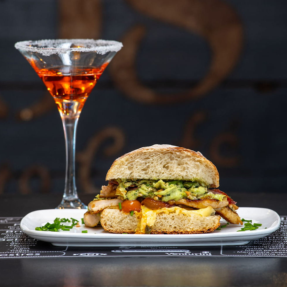 En 508 Resto Café, cada plato es una celebración de sabores cuidadosamente elaborados. Nuestro menú ofrece una amplia variedad de opciones, desde deliciosos desayunos y brunchs hasta exquisitos platos principales y postres artesanales.
Pensado para todos los paladares, contamos con opciones vegetarianas, veganas y sin gluten, asegurando que cada comensal encuentre algo que le encante. En un ambiente relajado y moderno, 508 Resto Café se convierte en el lugar ideal para compartir momentos especiales, trabajar, disfrutar de una comida en familia, o simplemente relajarse con una taza de café recién preparado. Nuestra dedicación a la calidad y el servicio garantiza una experiencia culinaria memorable que invita a regresar. 508 RESTO CAFÉ, tu lugar en Carmelo.
Aceptamos todas las tarjetas.