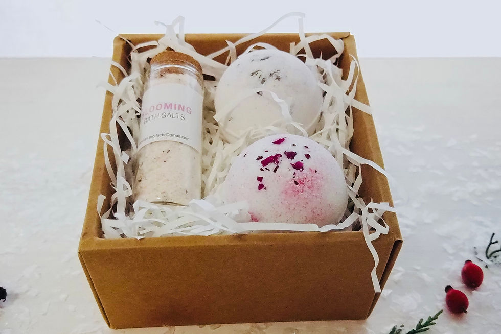 Thumbnail: Spa Gift Box Moelian with Bath Bombs & Bath Salts