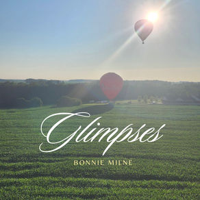 Bonnie Milne’s “Glimpses” Finds Drama in Delicacy