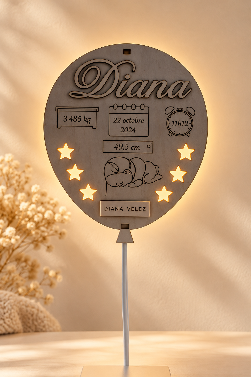Lampe de naissance personnalisée en forme de ballon avec prénom, informations de naissance et emplacement pour bracelet
