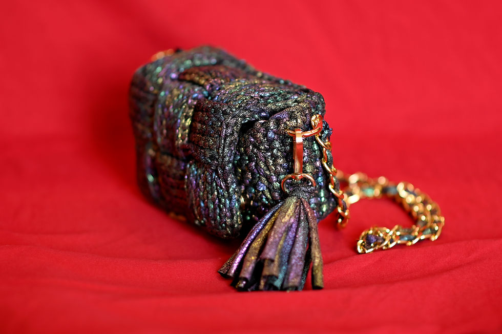 Thumbnail: Colourful Black Scarlette