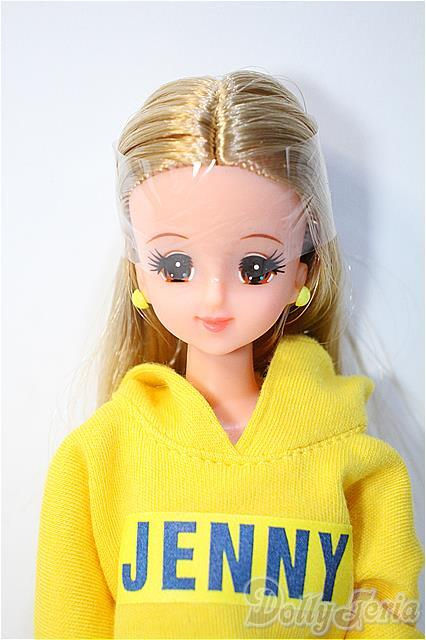 ジェニー/トータルコーディネート:スポーツファッション