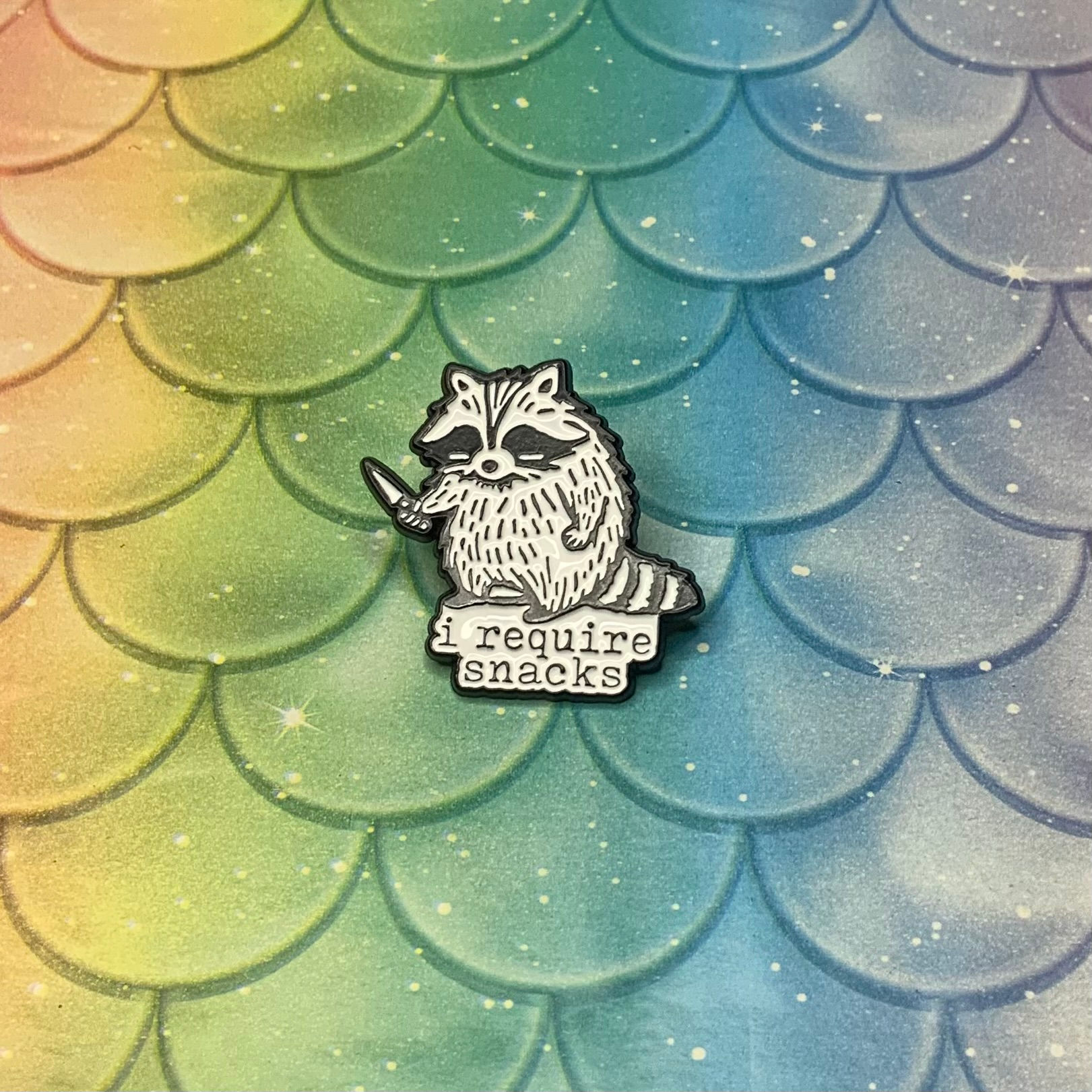 Pin - Snack Raccoon