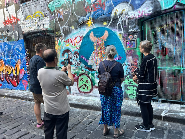 street art, outdoor art, biennale, fun art, original art, hosier lane, hosier lane, photo festival, foto festival, portrait photography  
