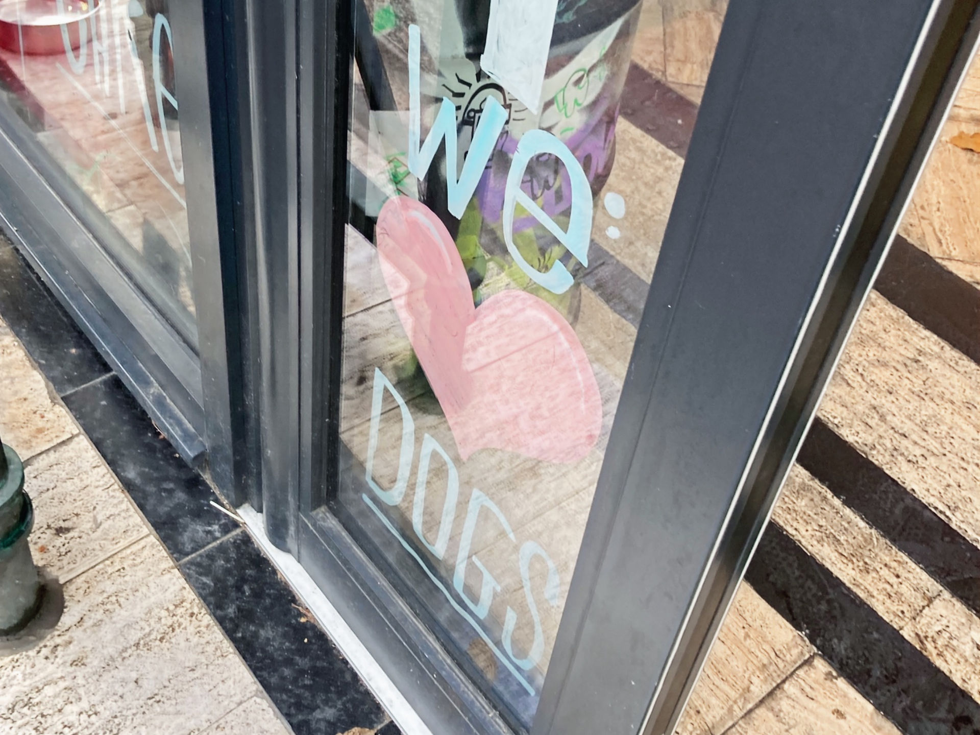 Dogs welcome at Ink lounge