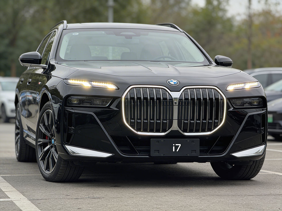 tokyo vip chauffeur BMW I7.png
