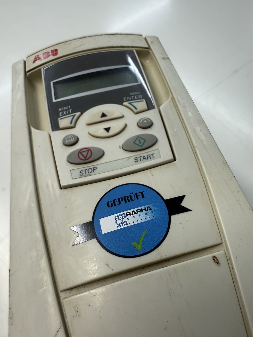 Miniaturbild: Neuwertig | Frequenzumrichter ABB ACH 550 | 7,5kW | GEPRÜFT | ✔