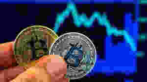 Traders Brace for Big Drop as Bitcoin Dips Below $9K for Seventh Time
