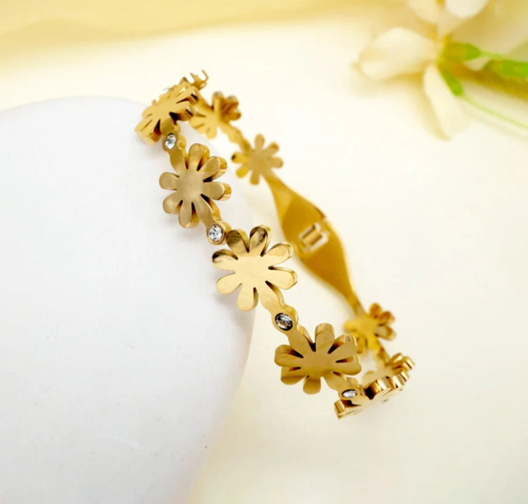 Daisy glow bracelet