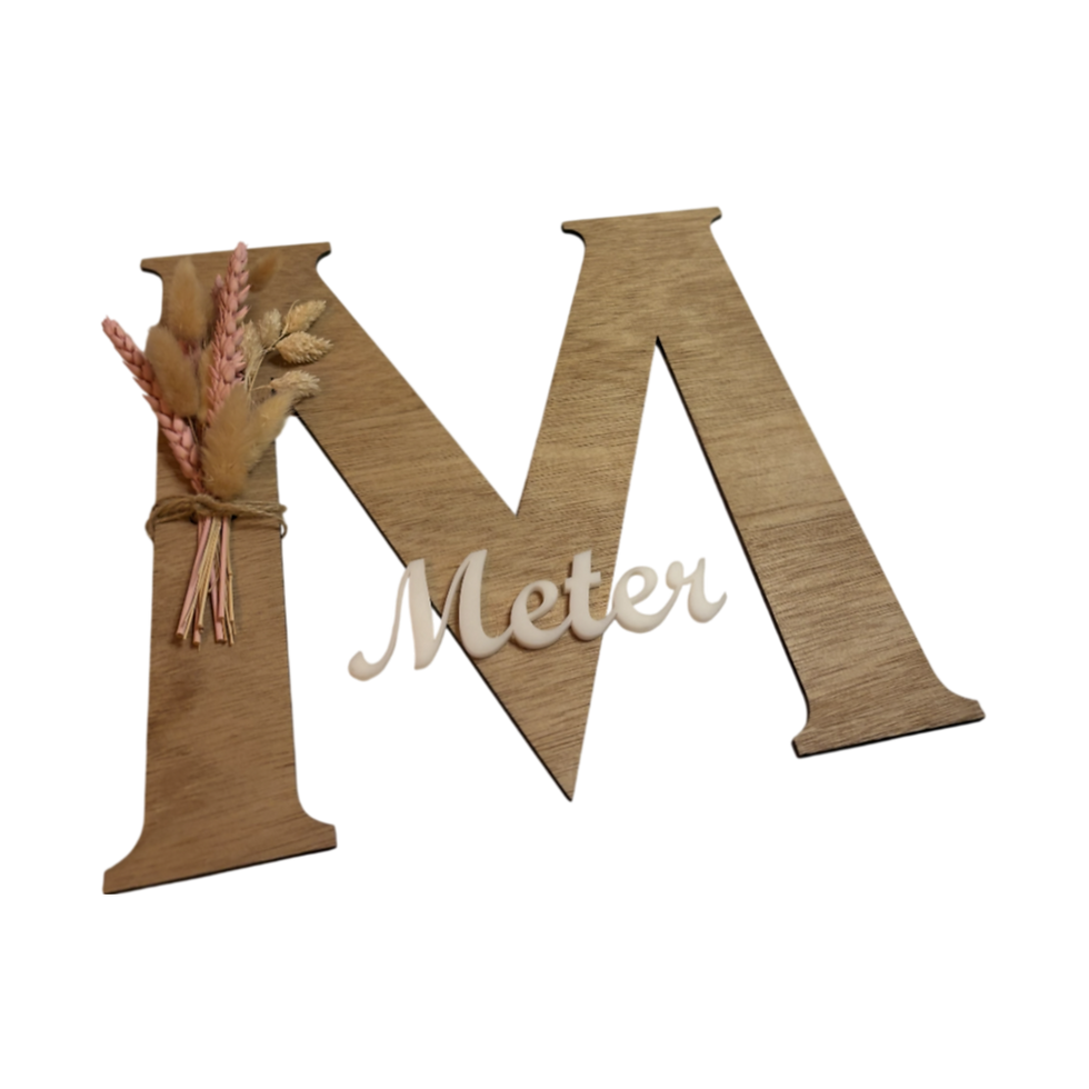 Thumbnail: Houten “M” voor Meter met droogbloemen