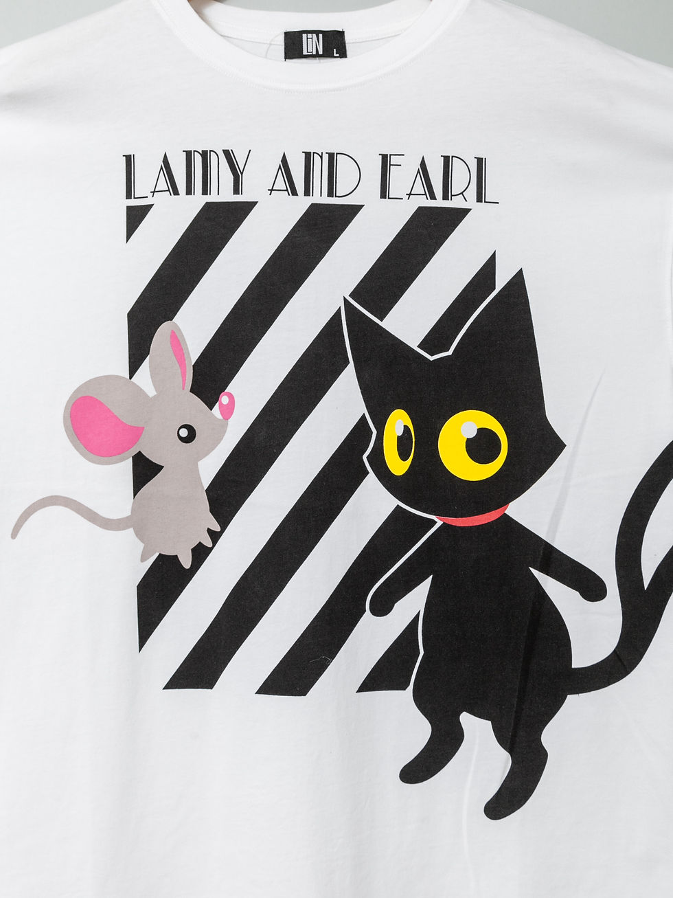 縮圖：○LiN ALｰ75117 -76 ラミ＆アール『 ぴょこんと立つラミ』BIGTシャツ