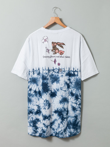 ○黒菟華 AL-759058 -95 『グラデーション花柄』 タイダイ染め刺繍T