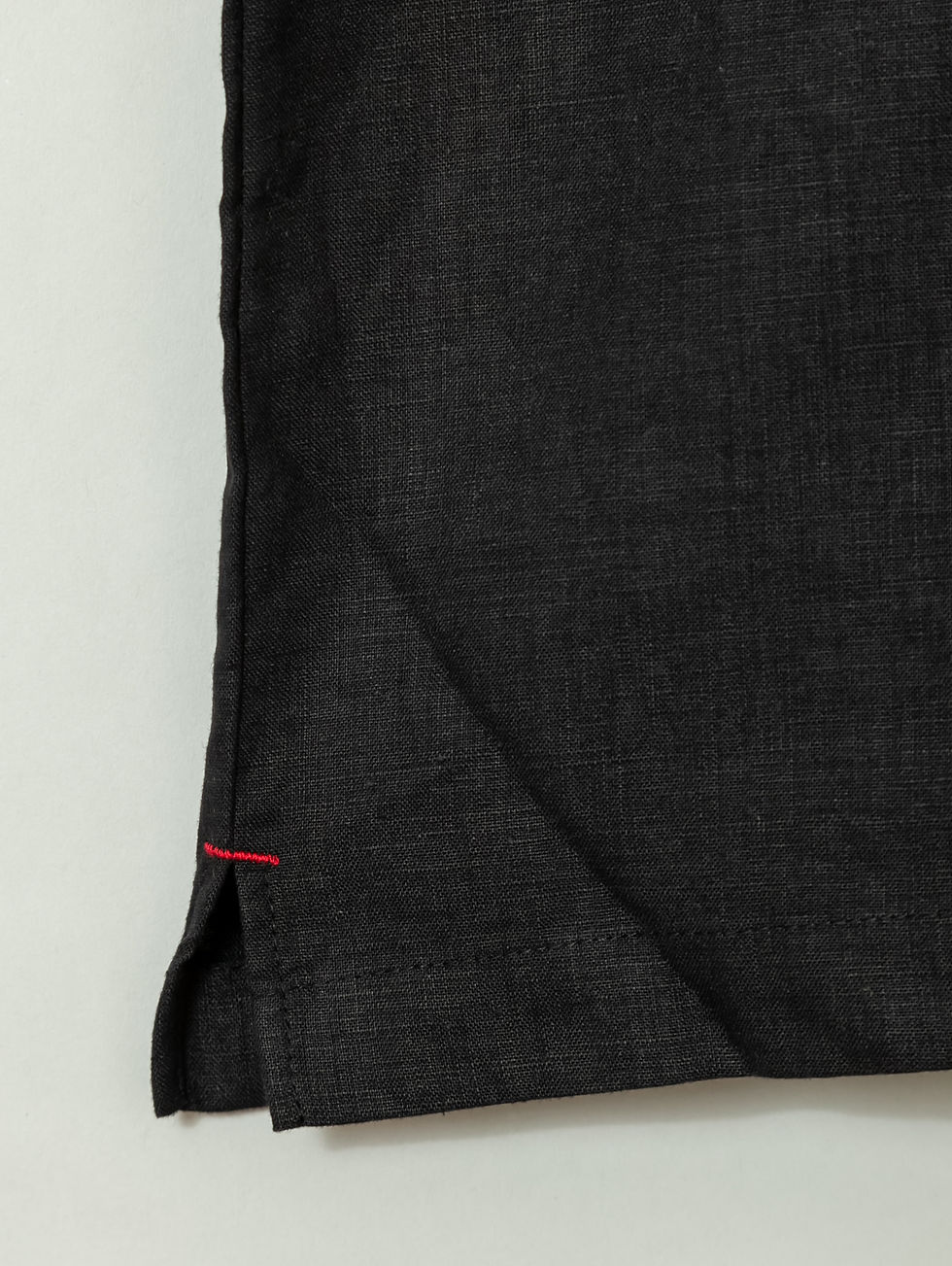 サムネイル： 黒菟華 AL-759061 -89 KUROTOKA『アストロラーベ』麻100％総刺繡半袖シャツ