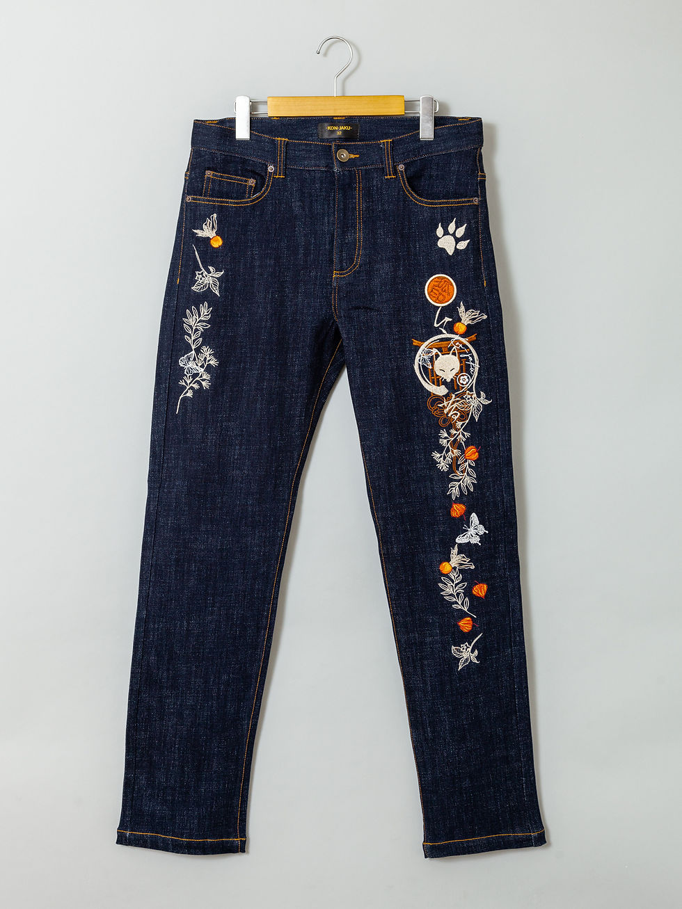 Thumbnail: 今昔 KJ-29130 -F  こんじゃく『鬼灯』総刺繡ジーンズ　デニムパンツ