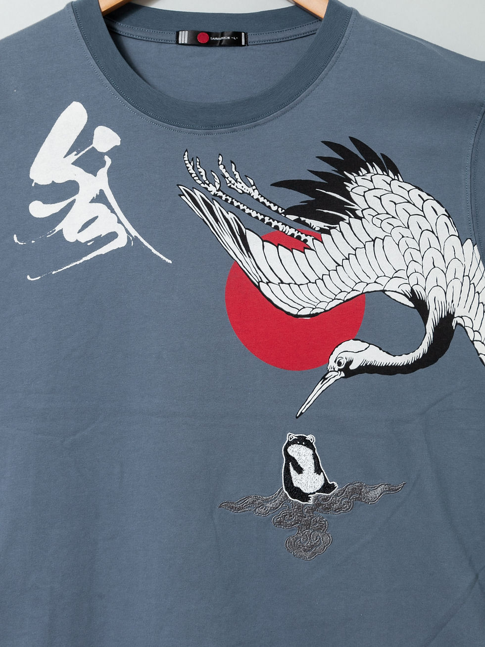 サムネイル： 〇参丸一  SM-30828 -11 サンマルイチ『夕鶴の塔』半袖Tシャツ