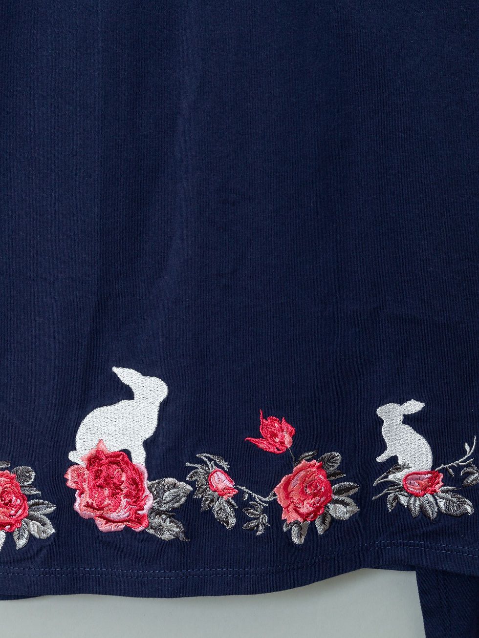 サムネイル： 黒菟華 AL-759029 -3 『薔薇と菟』レディース ALL刺繡 チュニック
