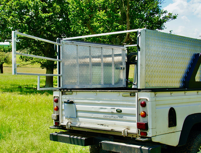 Bakkie cattle rail cargo canopy bull bar