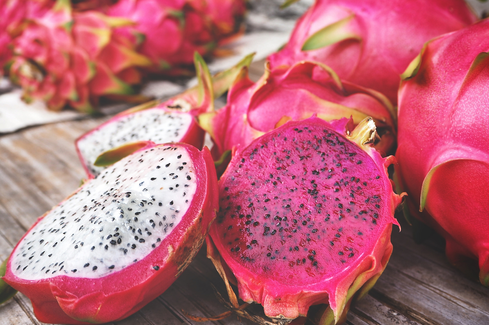 Buah Naga Merah dan Buah Naga Putih