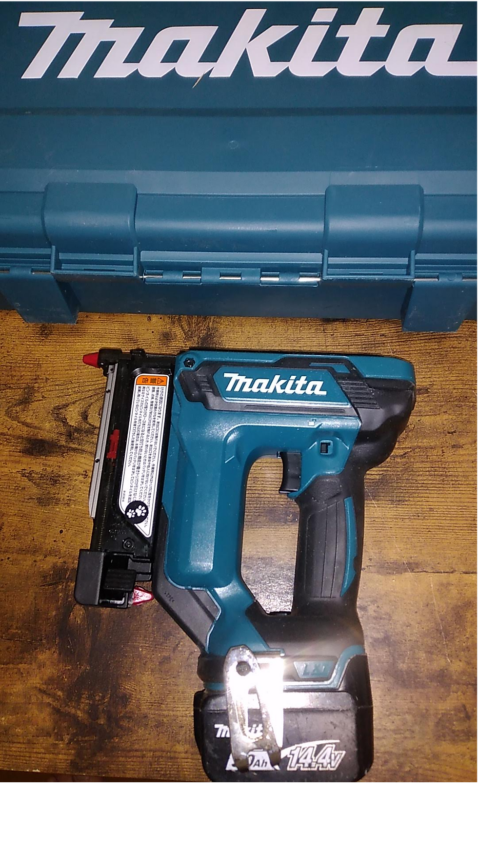 マキタ14.4V充電式ピンタッカー