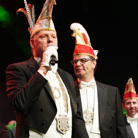 LOUWDINER/PRINSEBAL COMBIKAARTEN UITVERKOCHT!