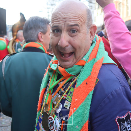 WAAR ZIJN DE FOTO'S VAN HOFFOTOGRAAF MARCEL VAN DEN BROEK GEBLEVEN