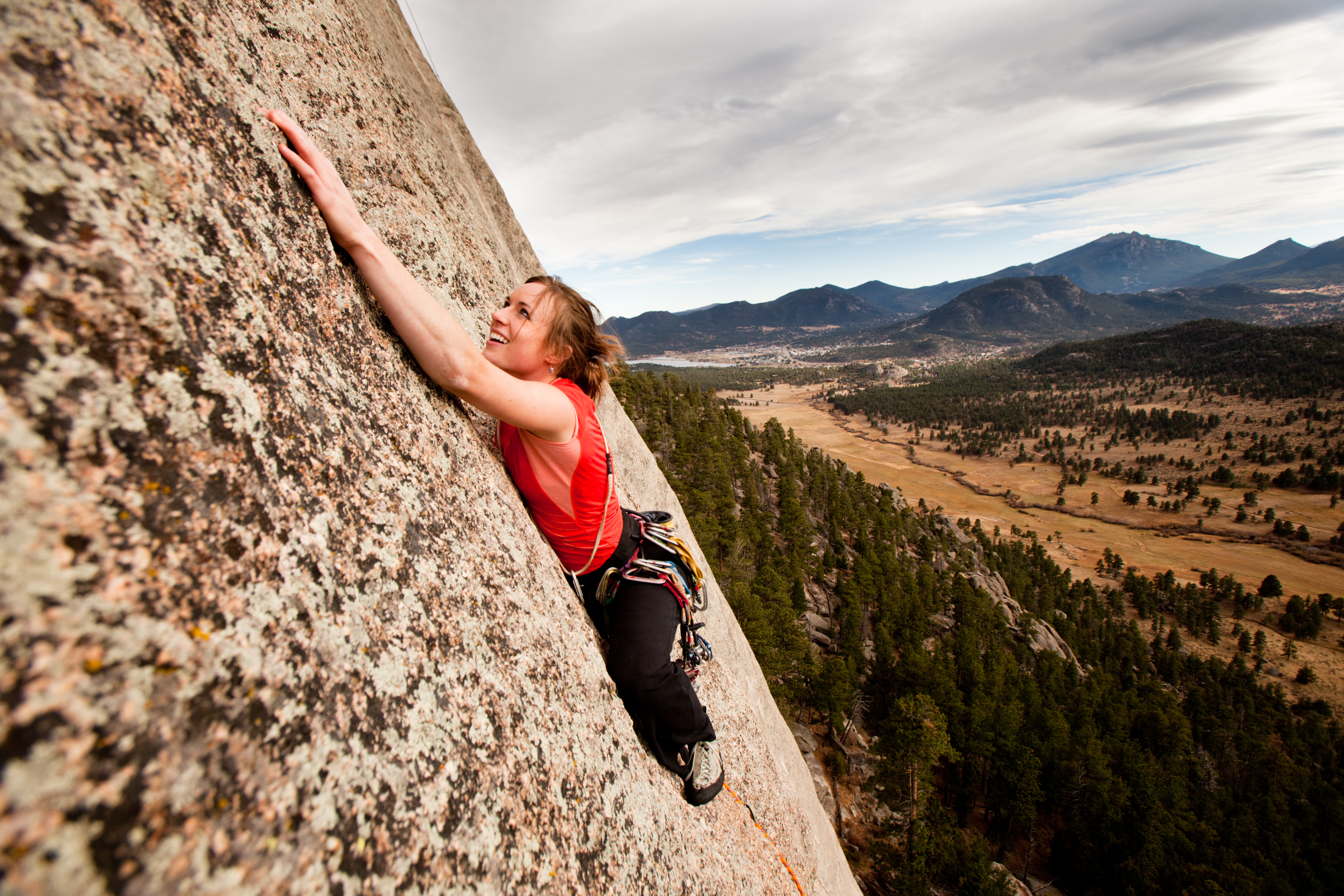 Climber перевод. Лазить по горам. Лазать по горам. Rock Climbing. Go Mountain Climbing.