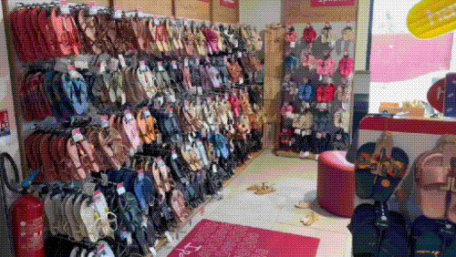 talons-hauts-velours-noir.jpg