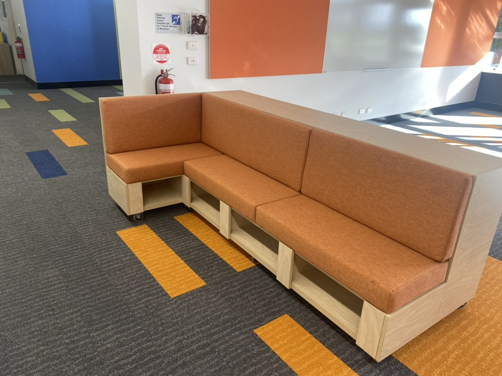 Lang Lang Primary School commercial furniture project view 7