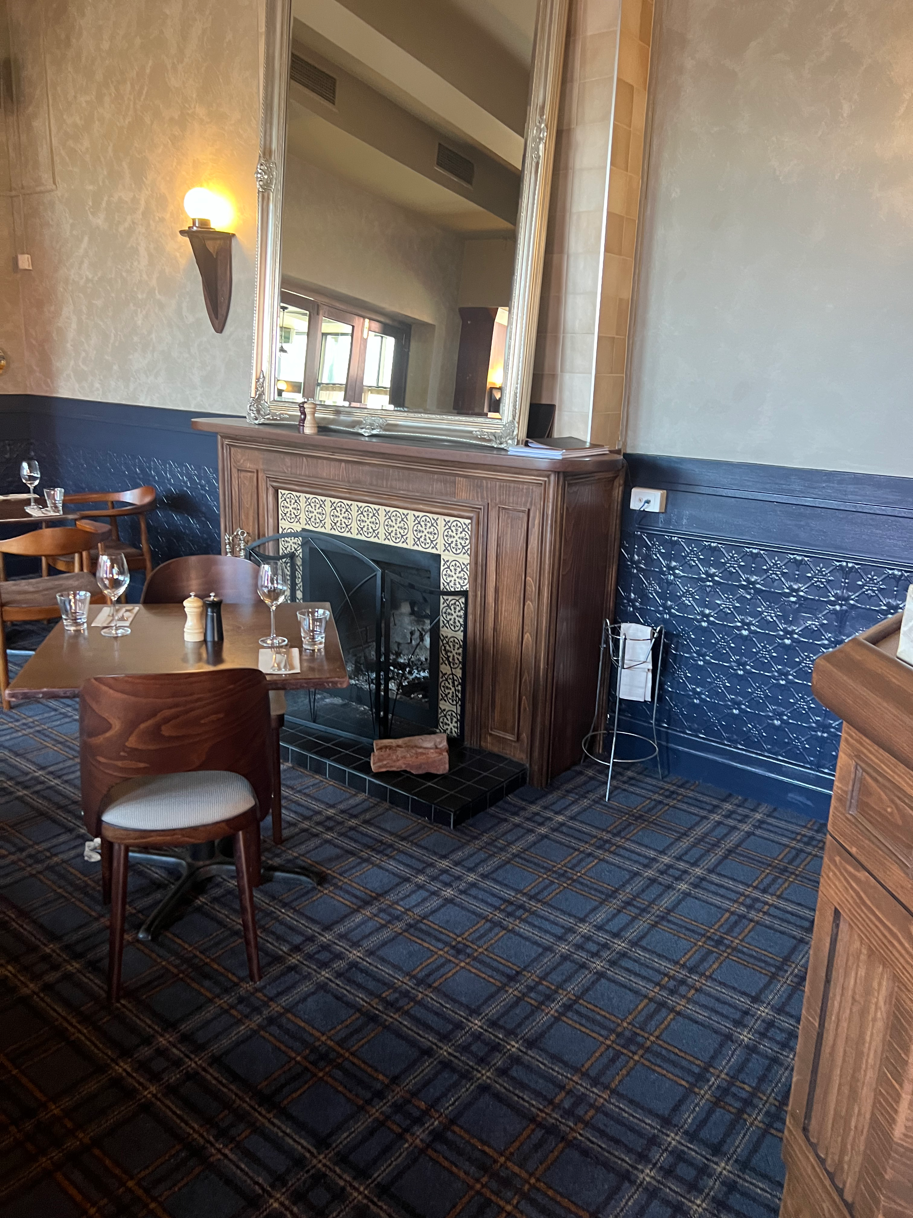 Auburn Hotel commercial furniture project view 16