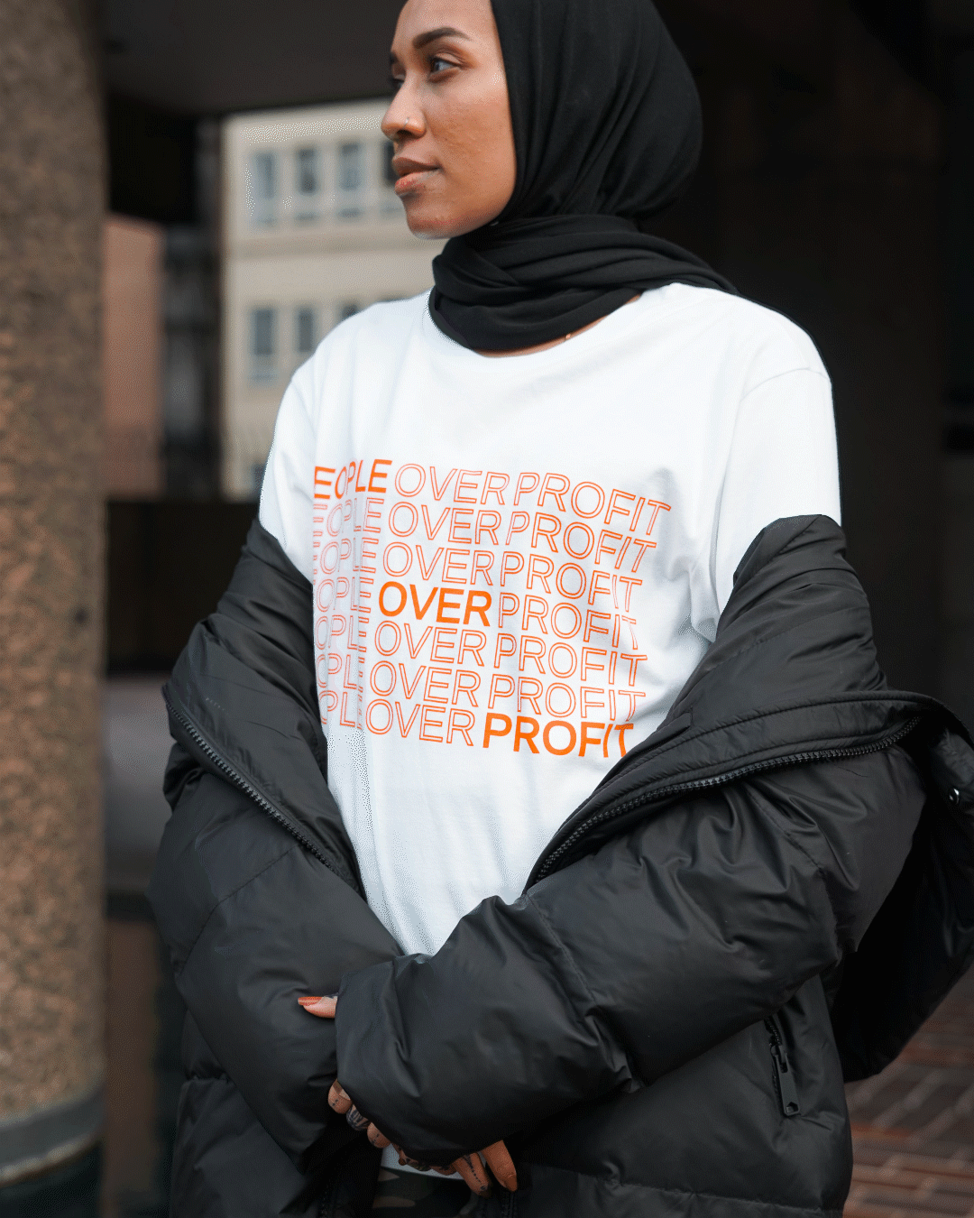 Moving Image 04.gif