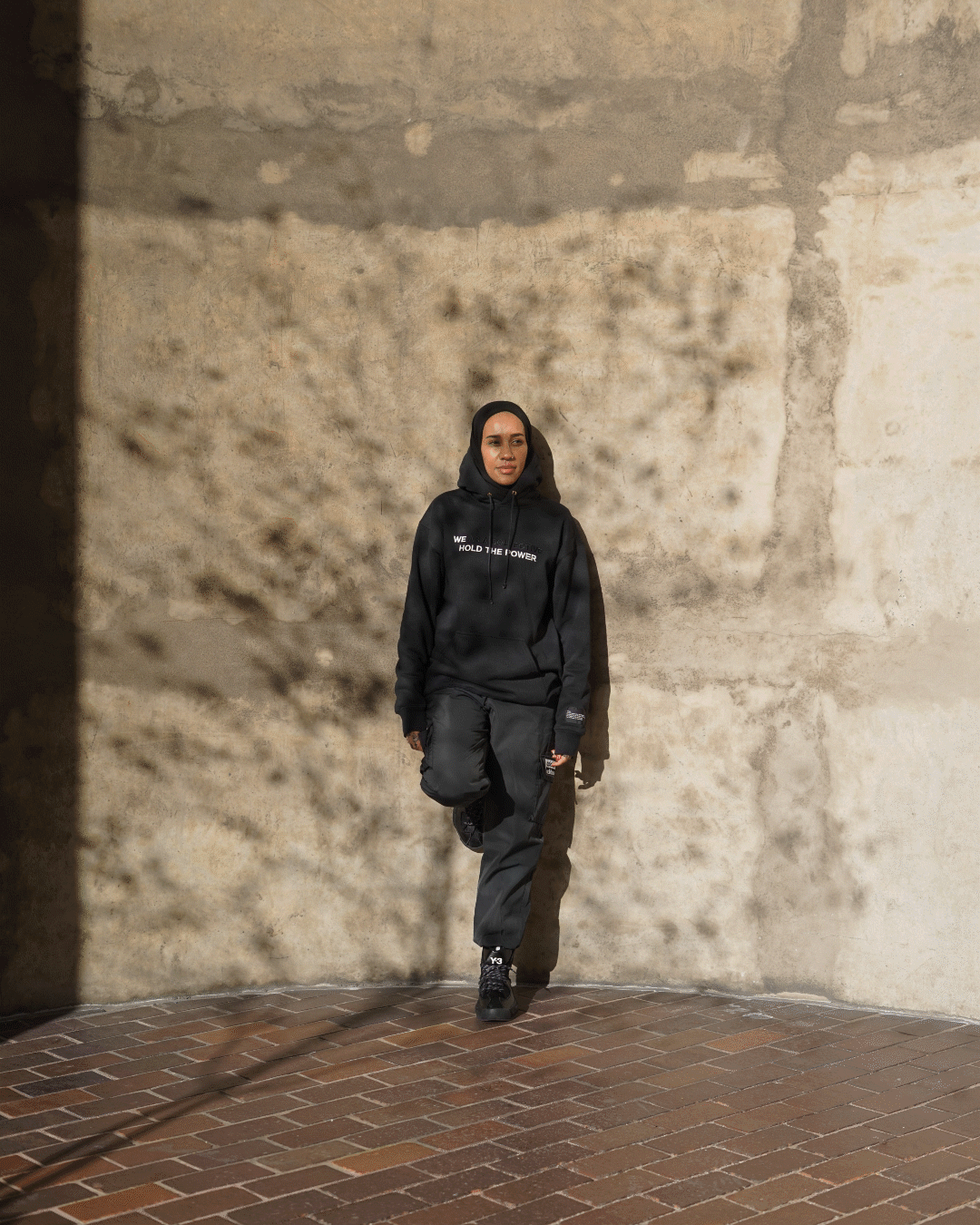 Moving Image 02.gif